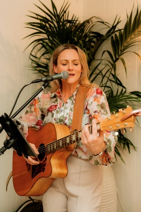 Amanda-Jensen-Weddings-Sunshine-Coast-marriage-celebrant-musician-MC-DJ-photo-Cristel-Jane-Photography