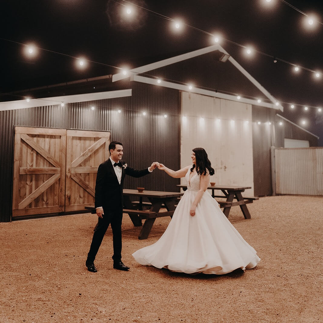 Best-rustic-country-wedding-venues-australia-The-Shearing-Shed-Victoria-photo-@clairedavie3