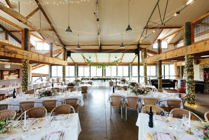 Best-rustic-country-wedding-venues-in-australia-Longview-Vineyard-Adelaide-Hills-Simon-Bills-Photography