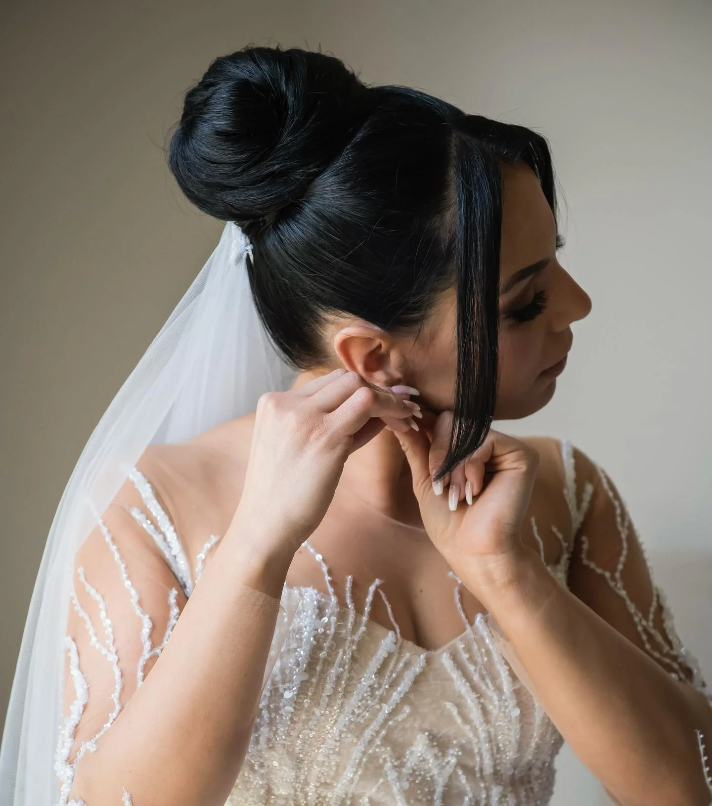 Best-wedding-updo-hairstyles-high-bun-Carmen-Tasovac-Hairstylist