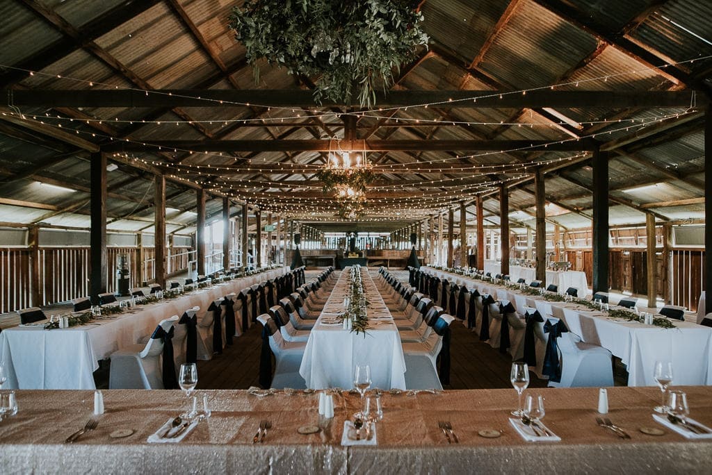 Country Wedding - Long Style Tables