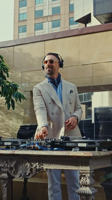 Feels-Music-and-Entertainment-wedding-DJ-MC-vocalists-musicians-sydney