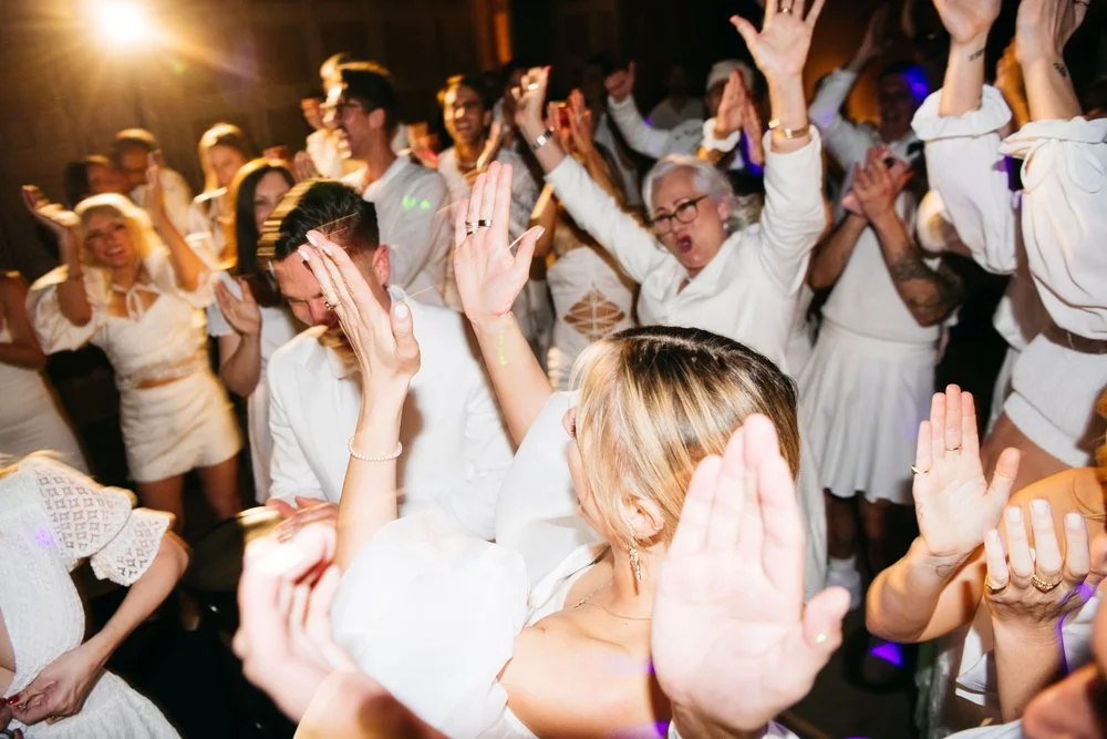 Feels-Music-and-Entertainment-wedding-DJ-MC-vocalists-musicians-sydney-photo-Pat-Stevenson