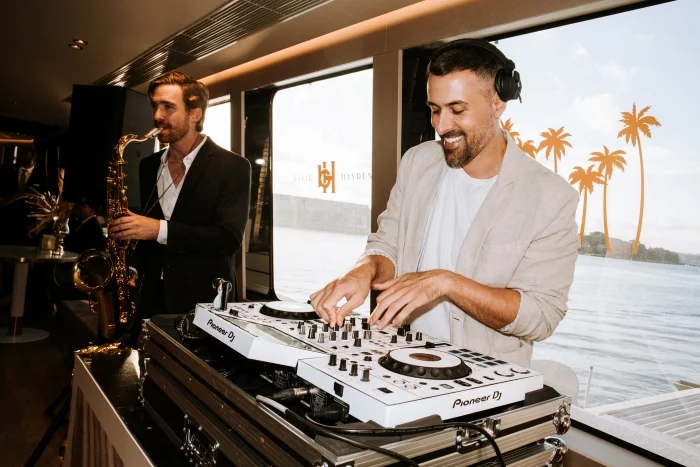 Feels-Music-and-Entertainment-wedding-DJ-MC-vocalists-musicians-sydney-photo-Will-Salkeld