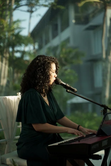 Lavely-Music-wedding-band-string-ensemble-guitar-vocals-DJ-MC-Melbourne