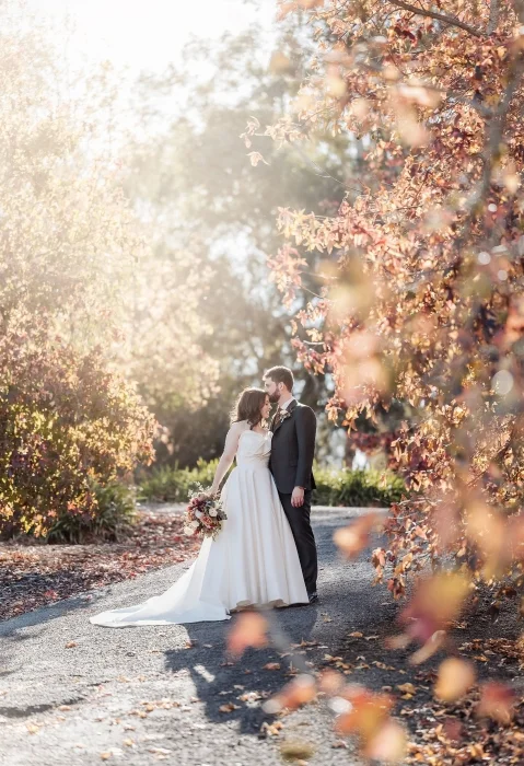 Neutral-wedding-ideas-inspiration-venue-Howard-Vineyard-photo-Sven-Studios-Adelaide-2