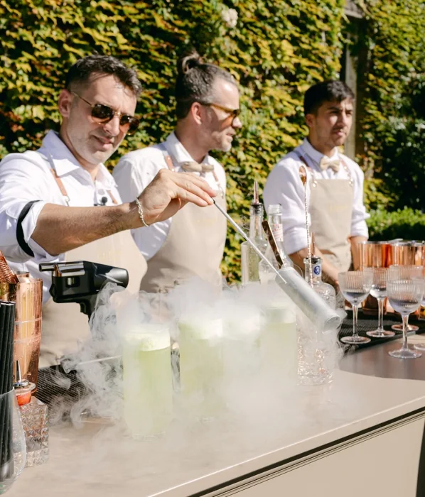 Shakers-On-Wheels-mobile-bar-wedding-beverage-catering-Melbourne