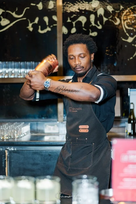 Shakers-On-Wheels-mobile-bar-wedding-beverage-catering-Melbourne-photo-ShermanTanStudio