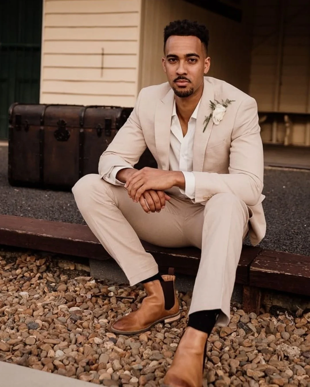 Wedding-guest-dress-codes-smart-casual-Black-Jacket-Suiting