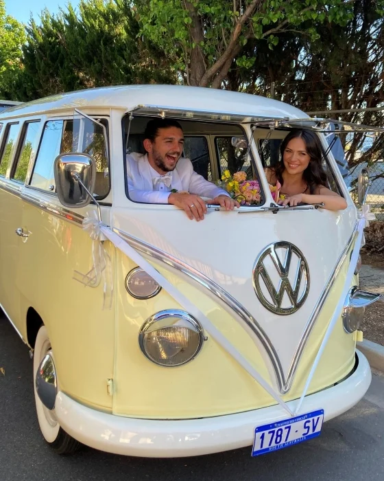 Yellow-wedding-ideas-inspiration-cars-transport-kombis4U