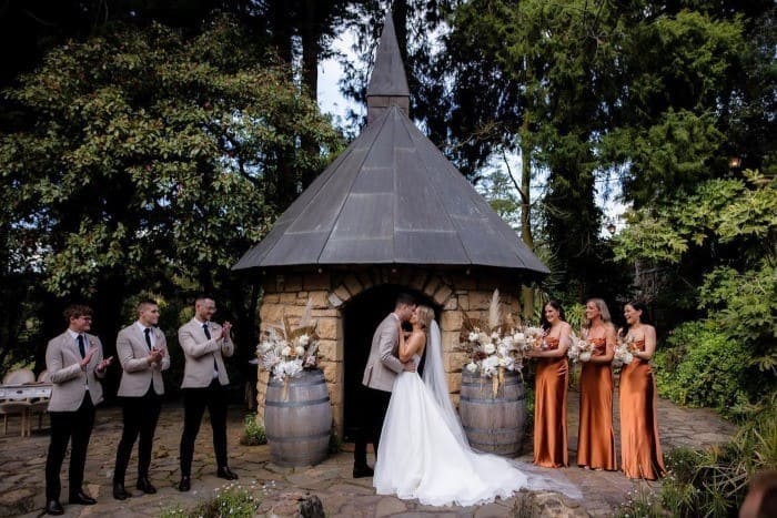 best-14-wedding-ceremony-venues-in-south-australia-the-manor-basket-range-photo-@travisandbennyweddings