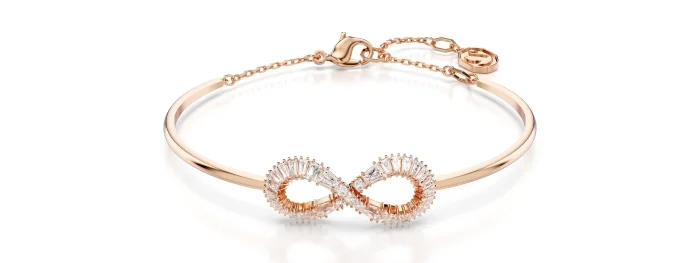 autumn-wedding-ideas-Swarovski-Hyperbola-Infinity-Collection-bracelet