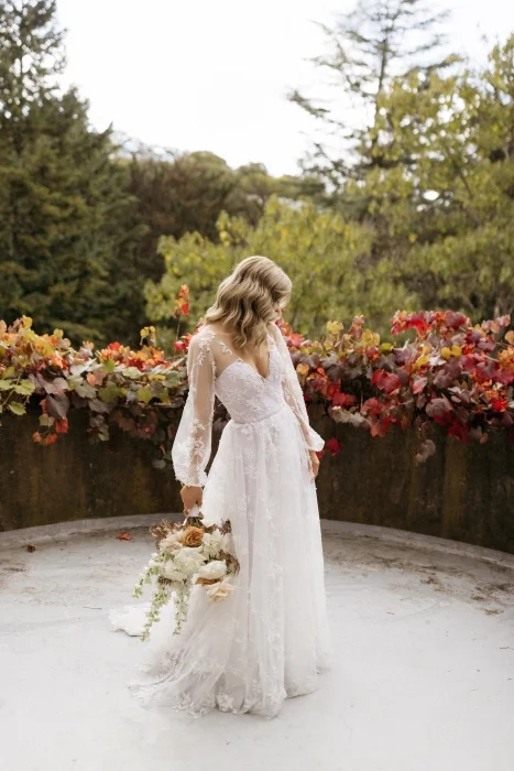autumn-wedding-ideas-wedding-gown-by-Alexis-George-Adelaide-photo-Dan-Evans-Photography