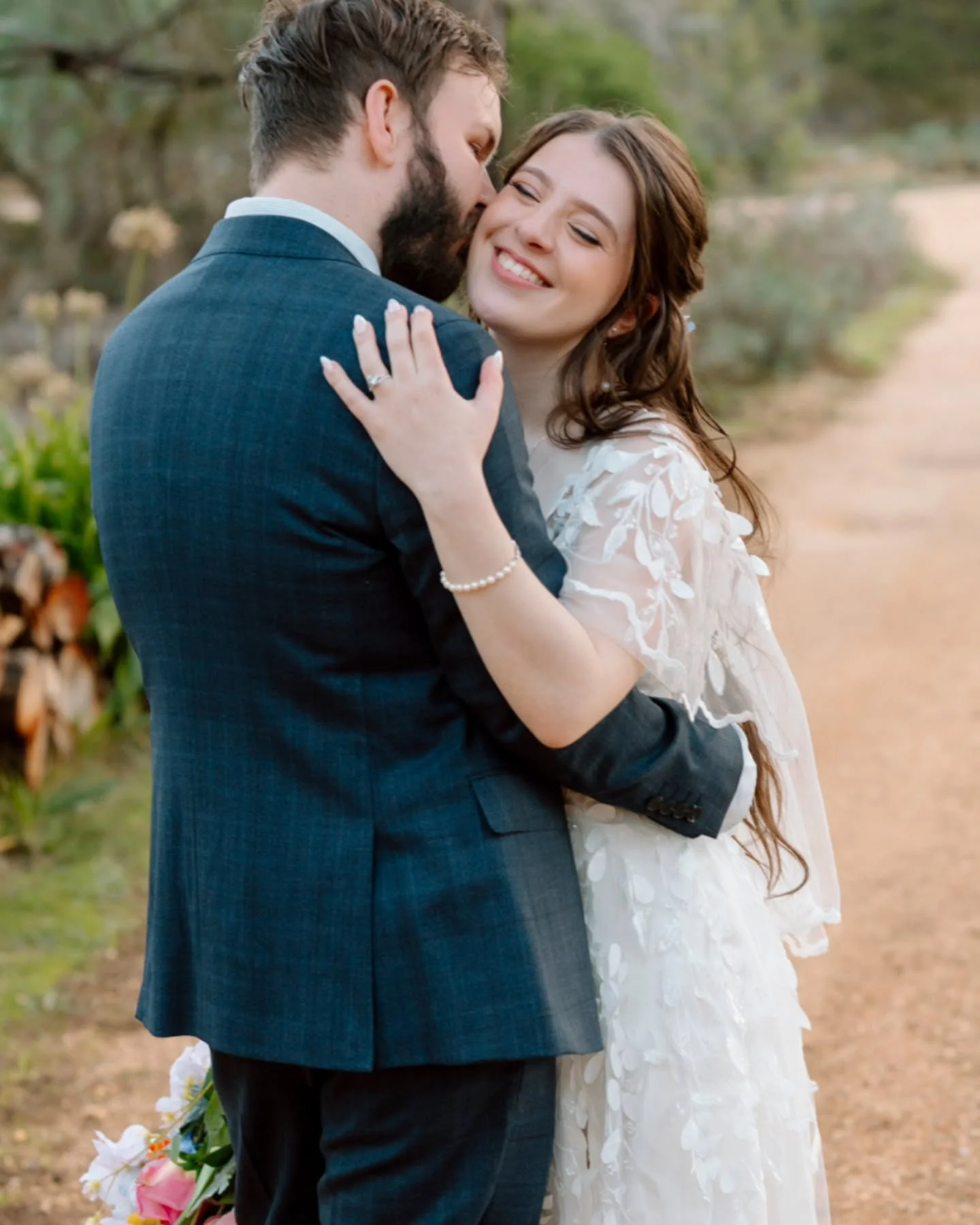 best-bridal-make-up-artists-Victoria-2025-ABIA-Awards-Crew-Faced-Makeup-Artistry-photo-@katcayleyphotography