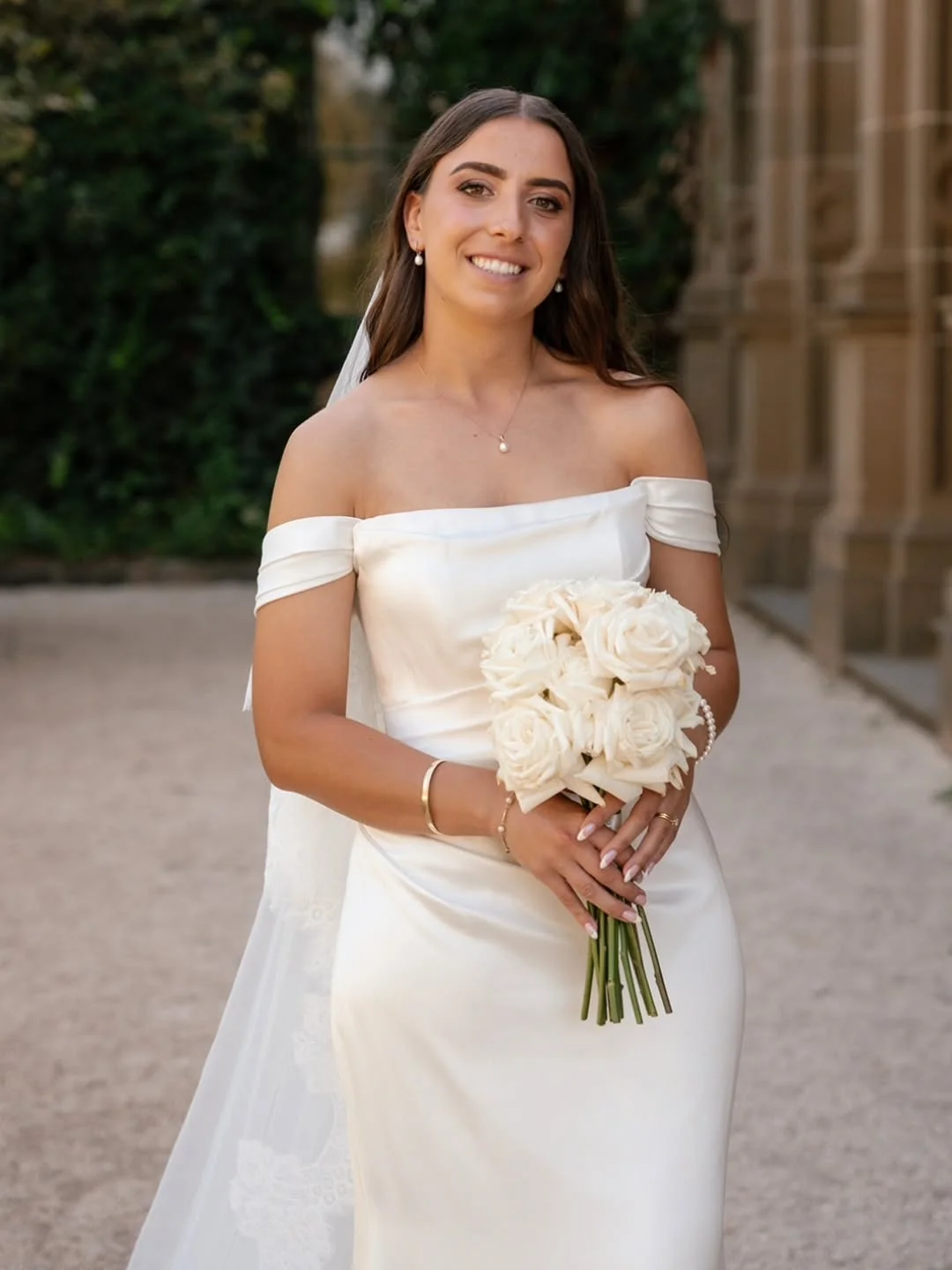 best-bridal-make-up-artists-Victoria-2025-ABIA-Awards-Crew-Faced-Makeup-Artistry-photo-@soulmate.weddings