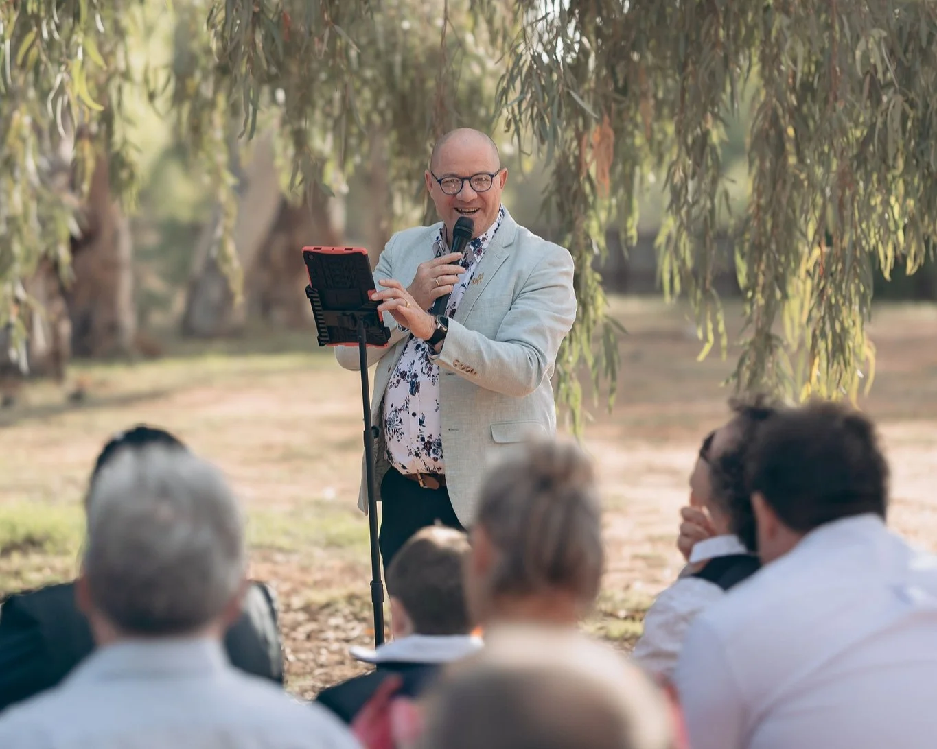 best-marriage-celebrant-nsw-Joined-By-Jeff-Celebrant-photo-Joshua-Huggett-Media