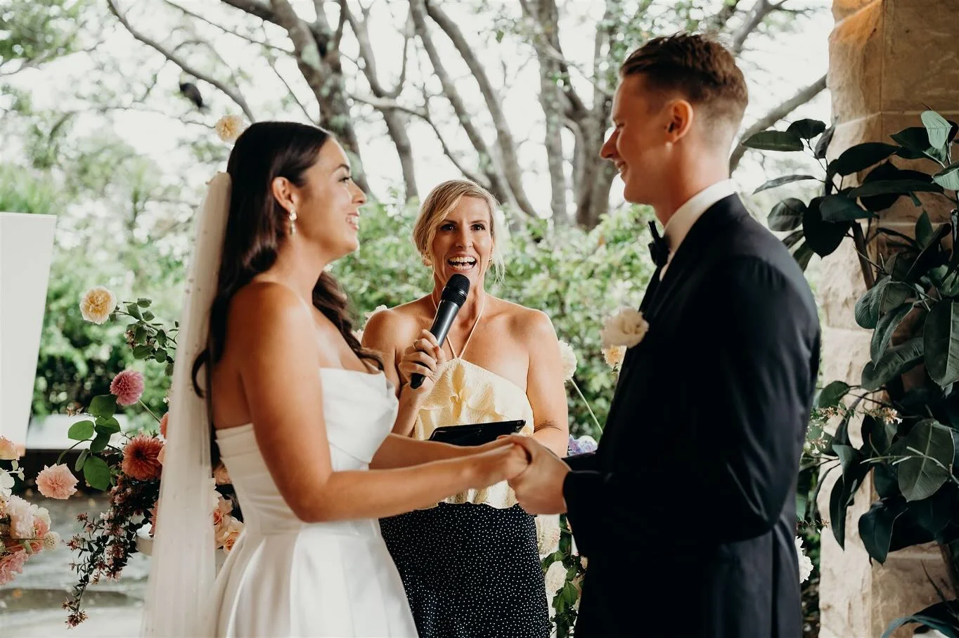 best-marriage-celebrants-NSW-2025-ABIA-Awards-Amy-Watson-Marriage-Maker-photo-@hayley.morgan.weddings