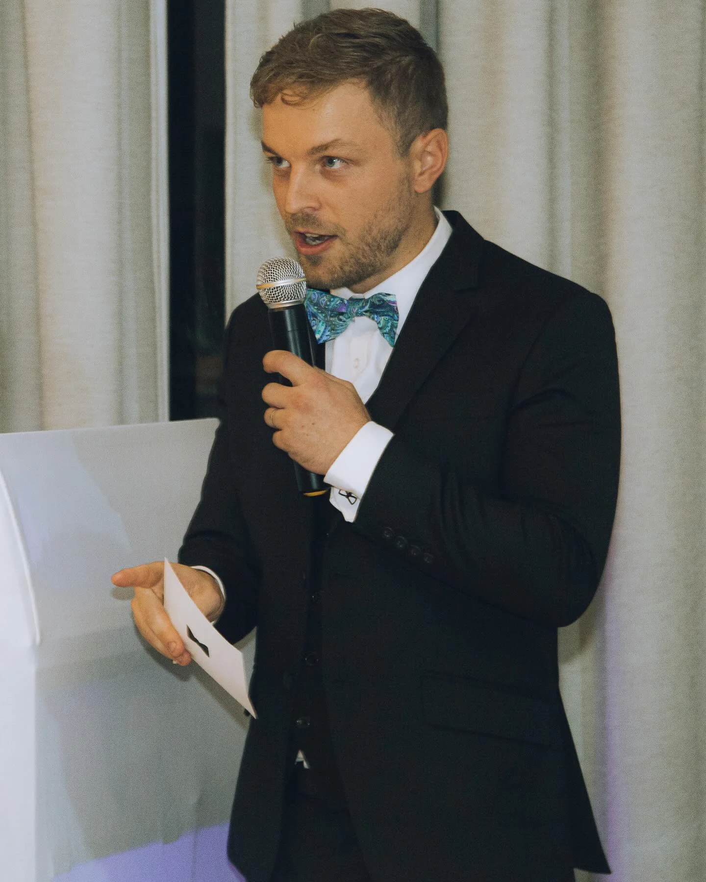 best-wedding-MC-NSW-2025-The-Bow-Tie-DJ-Guy-Hunter-Valley-photo-@theoandted_