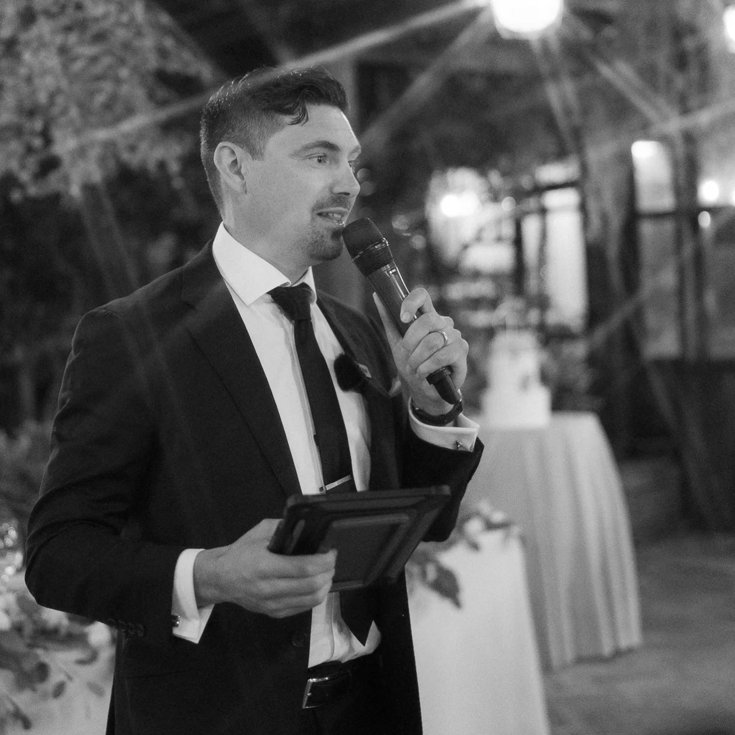 best-wedding-MC-New-South-Wales-jeremiah-hartmann-live-event-hosts-mcs-photo-@candid_chaser