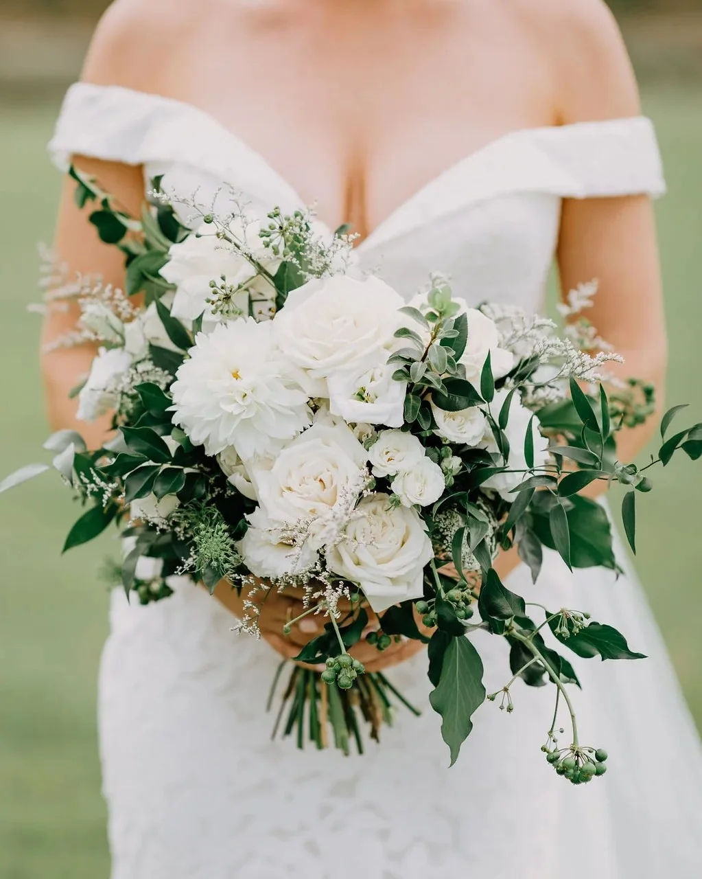 best-wedding-flowers-and-bouquets-queensland-blooms-by-bridie-photo-@kirkwillcox
