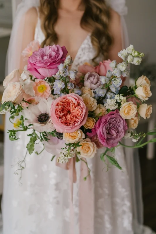 best-wedding-flowers-and-bouquets-queensland-willow-bud-photo-@jenniferoliphantphotographer-2