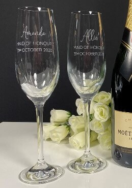 bridesmaids-gifts-ideas-drinkware-etched-glass-champagne-flutes-from-Groovy-Glass