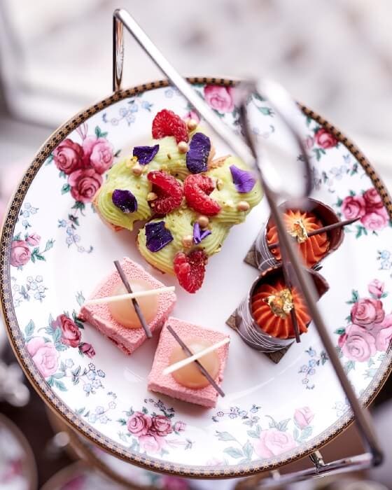 bridesmaids-gifts-ideas-experiences-high-tea-at-The-Langham-Melbourne-Victoria