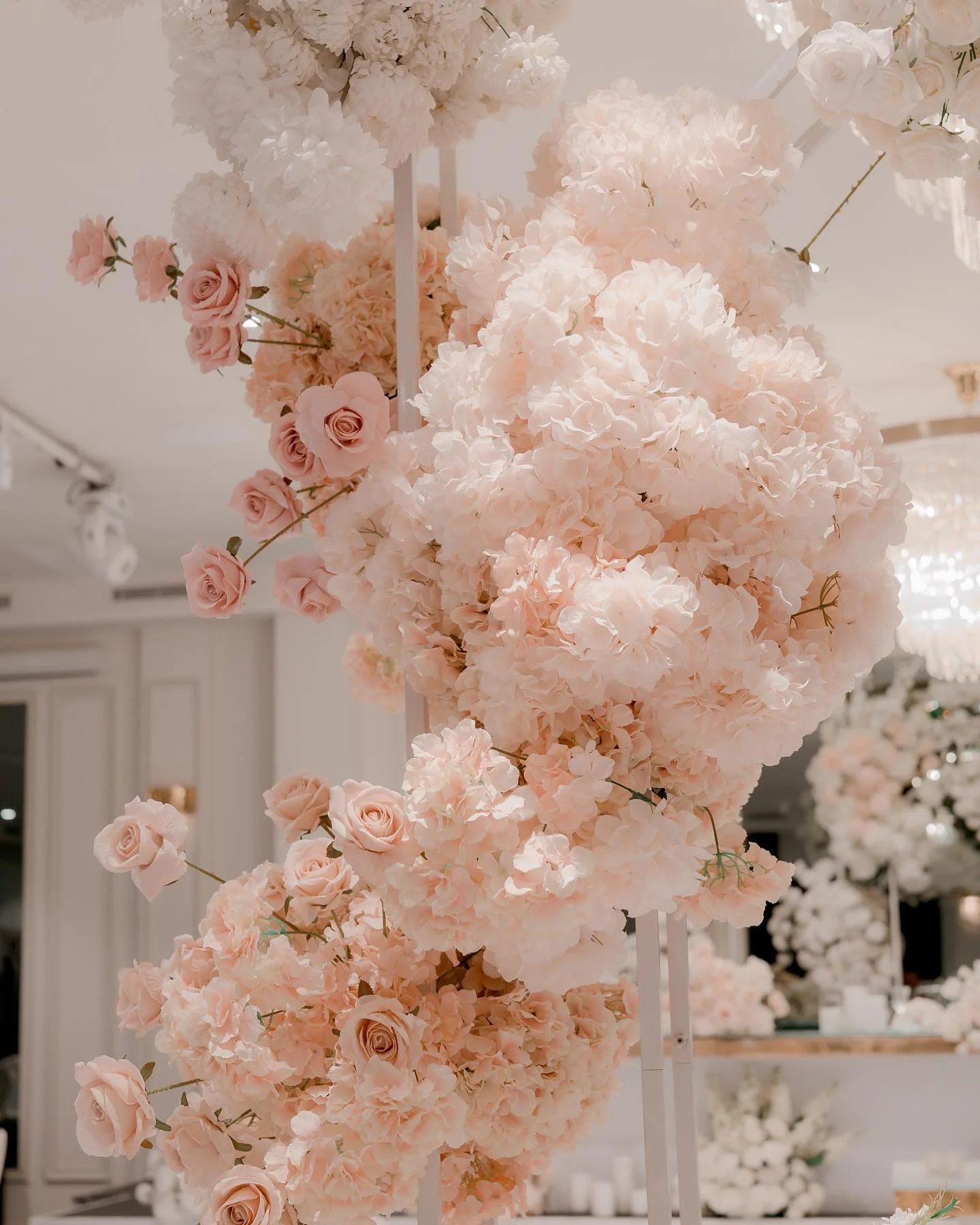 pink-wedding-ideas-inspiration-arbour-decoration-Jewel-Phon-Flowers-photo-@alisterkou