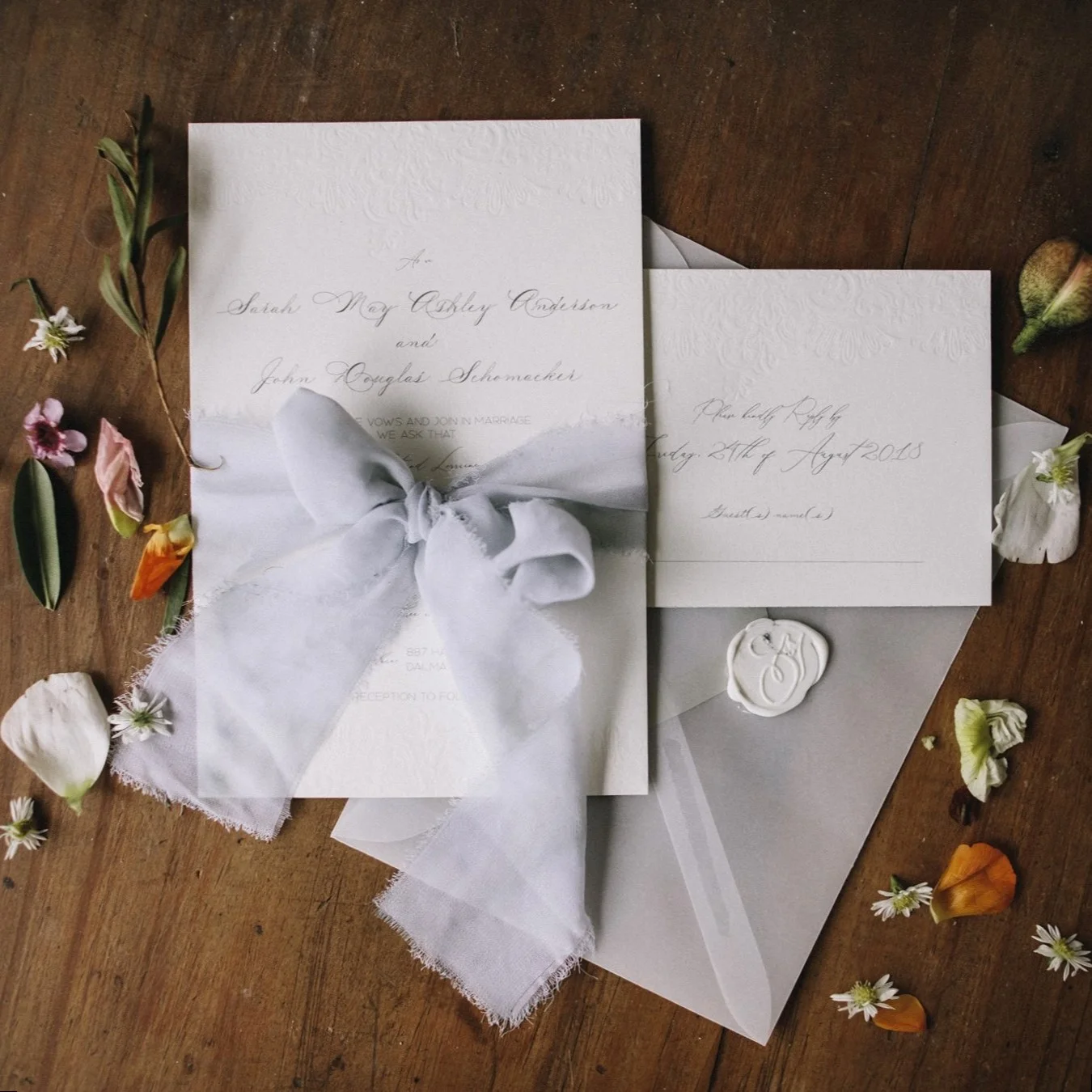 wedding-invitations-and-stationery-Fielding-Milligan-image-Fielding-Milligan