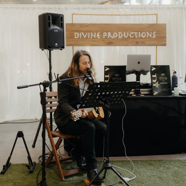 Sydney Wedding Singer Anthony Hughes