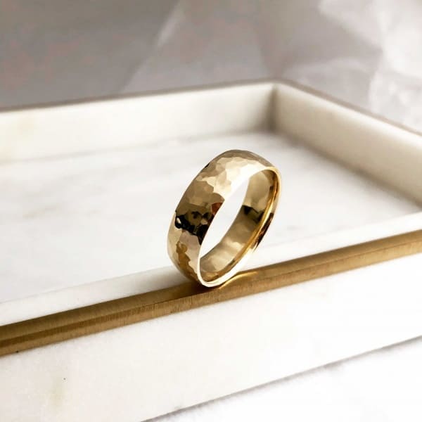 HORIZON in 9ct yellow gold