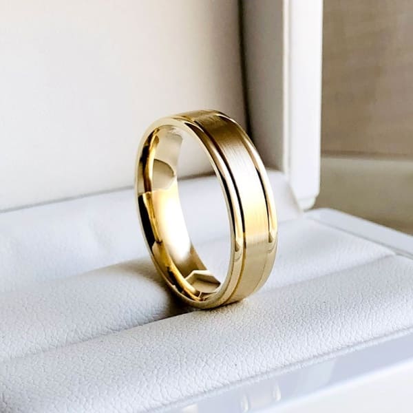 ATLAS Yellow gold band