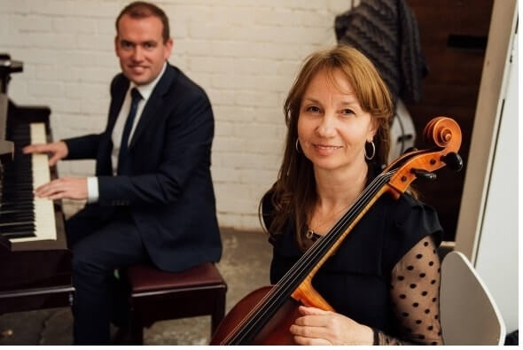 Piano (Benny Martin) / Cellist (Margarita Iourgaeva)