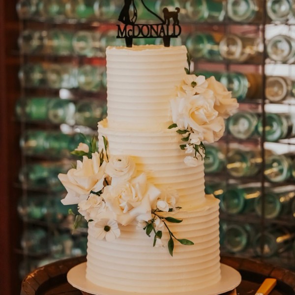 Brownz Bakes - Sunshine Coast Wedding Cakes