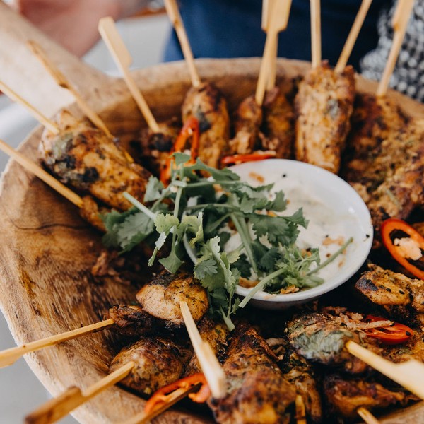 Satay chicken skewer with peanut sauce