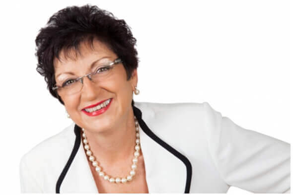 Caroline Jackson-Commonwealth Registered Marriage Celebrant