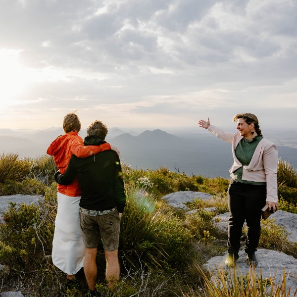 Yentl and Bert on top of Bluff Knoll. Photo by Ann & Tom