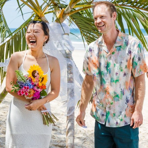 Beach elopement J&C image by Jo Caling Photography