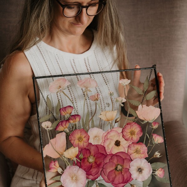 Joy van Niekerk with pink pressed flowers soldered