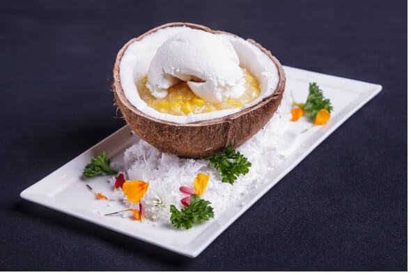 Corn Che in Coconut Dessert (alternates with Taro/Banana Che in Coconut)
