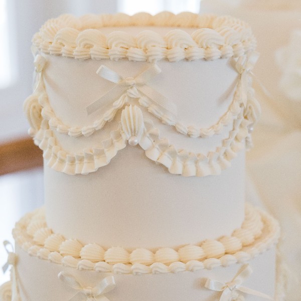 Lambeth wedding cake