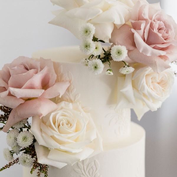 classical wedding cake