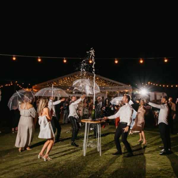 Jess & Tyson @ Rosewood Estate