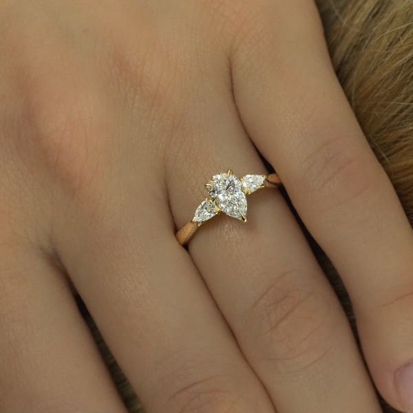 Solitaire Round Brilliant Cut Diamond Engagement Ring | Diamondport