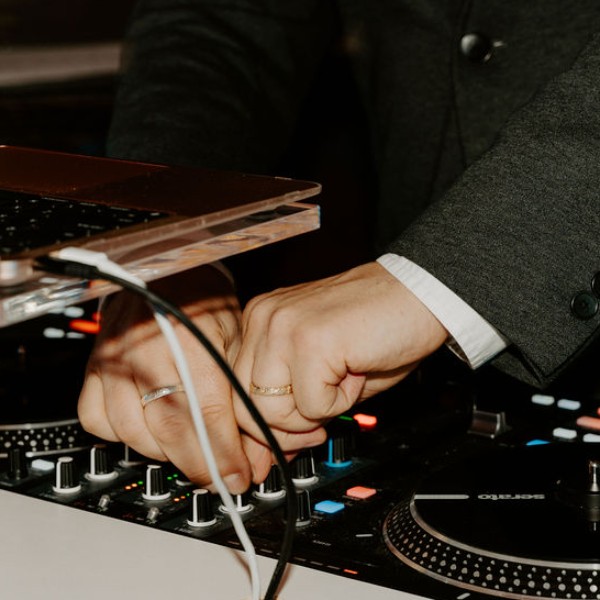 DJ Joe Barrs In The Mix