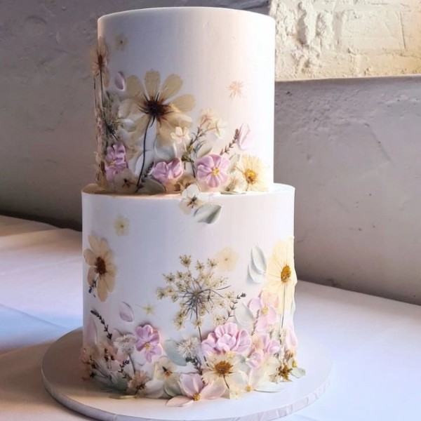 Buttercream & Edible Florals