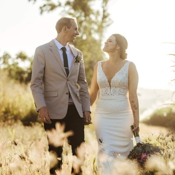 Laura & Adam - Summer Rain Photography