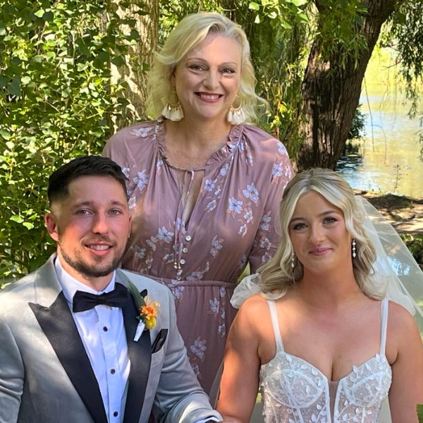 Cassie and Sam - Glen Ewin Estate