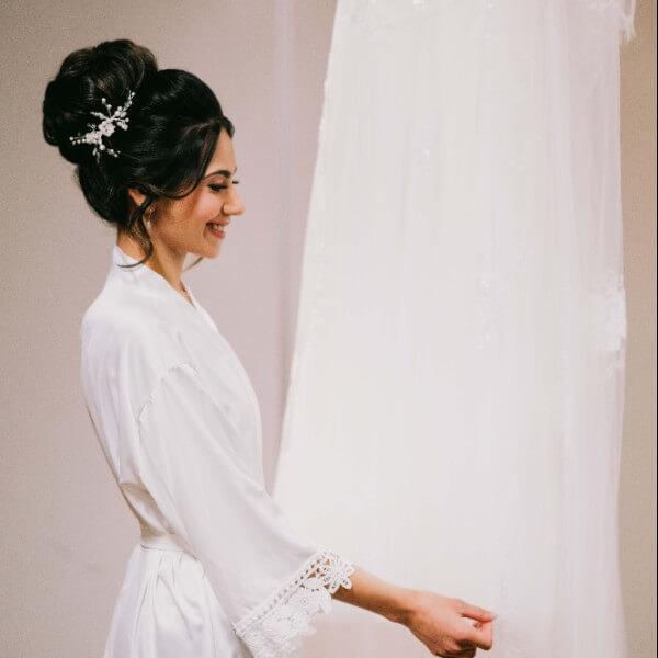 Exquisite bridal hair