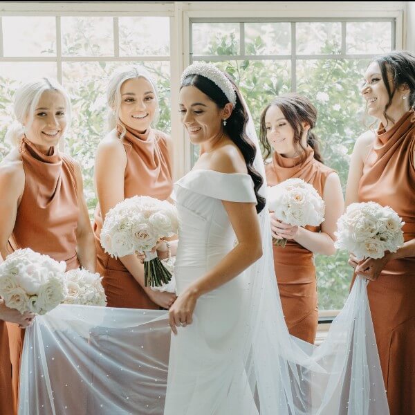 Exquisite bridal hair